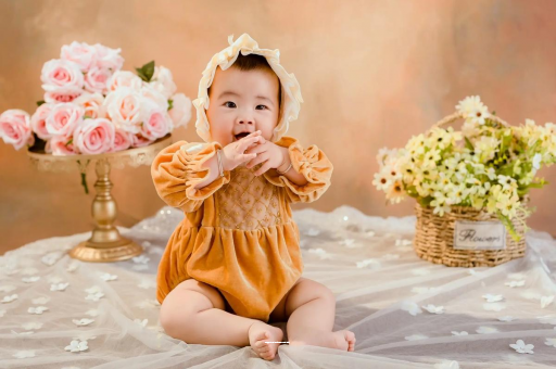 常德宝宝揉眼睛揉鼻子